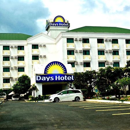 Days Hotel By Wyndham Batangas Eksteriør billede
