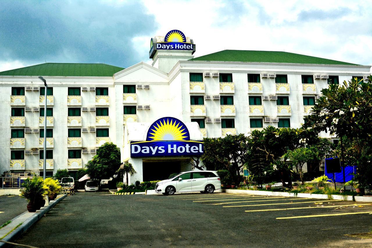 Days Hotel By Wyndham Batangas Eksteriør billede
